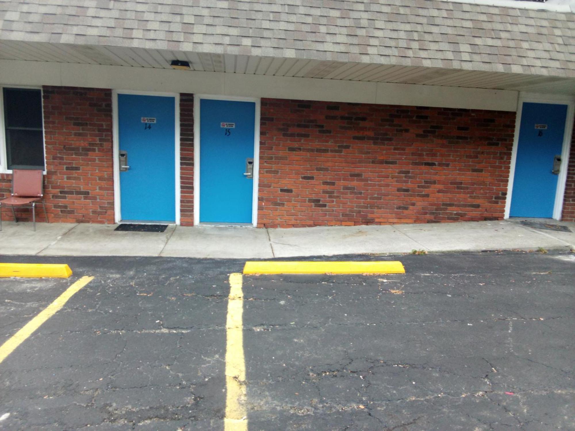 Baw Beese Inn Hillsdale Bagian luar foto