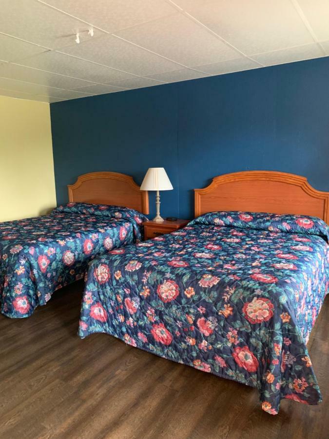 Baw Beese Inn Hillsdale Bagian luar foto